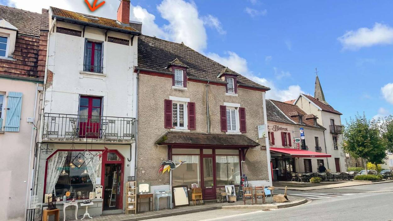 Vrijstaande woning te koop in Marcillat En Combraille, Frankrijk | ID ...