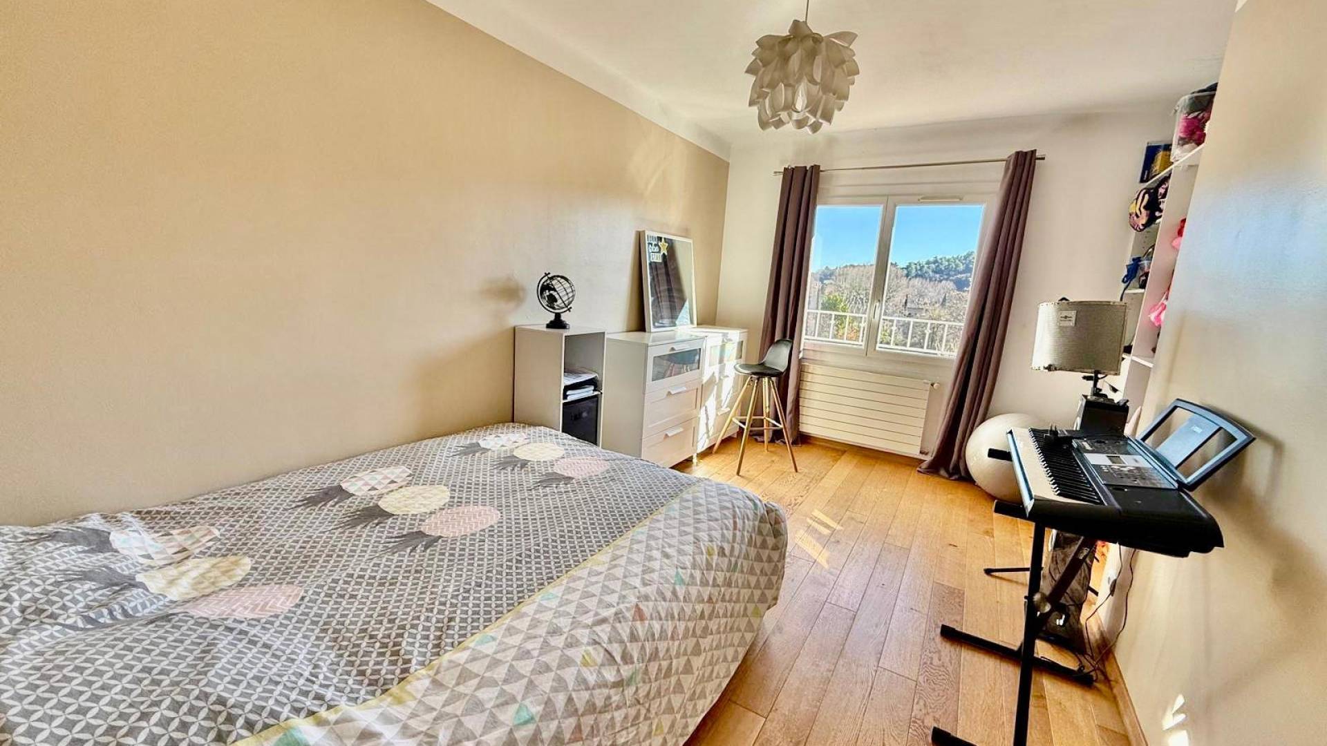 Villa for sale in Jouques, France | ID: 78365